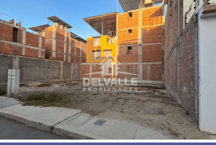 VENTA TERRENO EN URB. MIRAFLORES COUNTRY CLUB 120M2